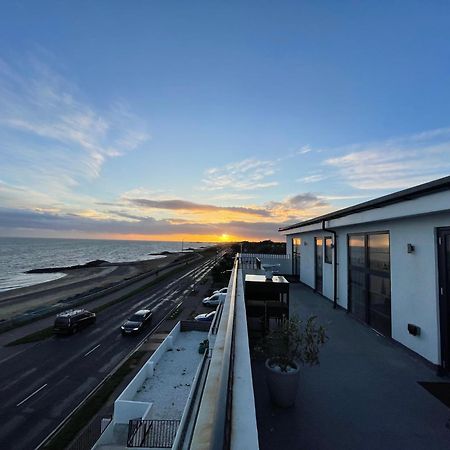 Ultra Luxury Beach Penthouse Holland-on-Sea Exterior photo