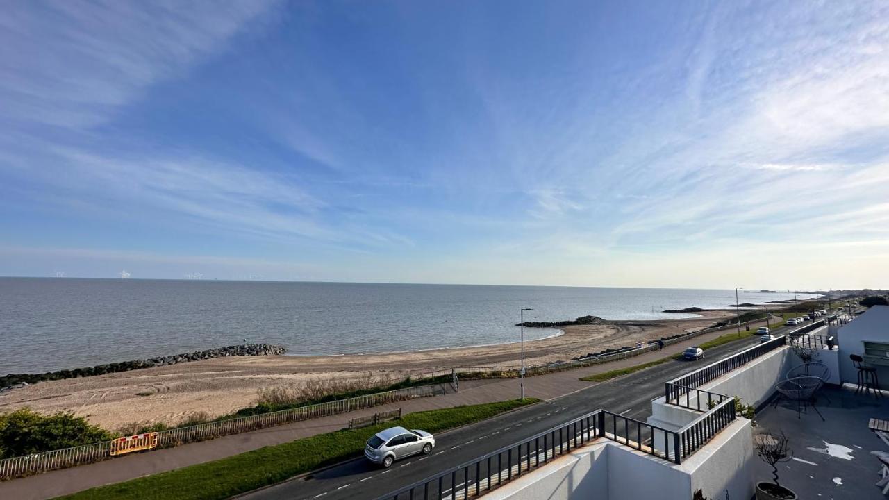 Ultra Luxury Beach Penthouse Holland-on-Sea Exterior photo